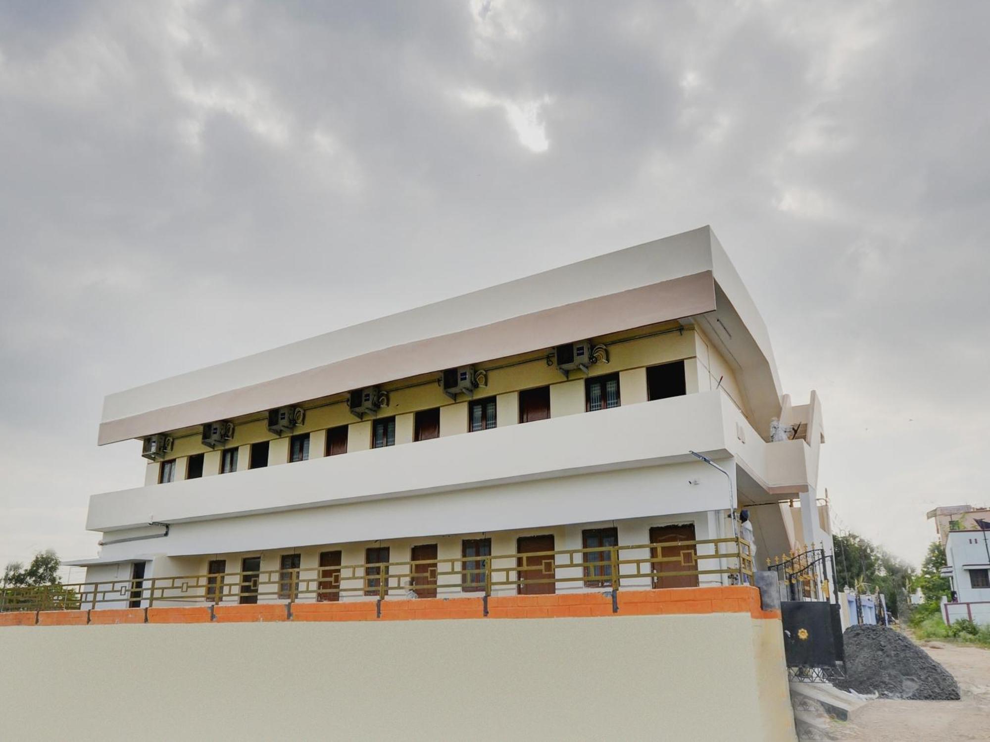 Hotel O Aruthraa Residency Podanur Exterior foto